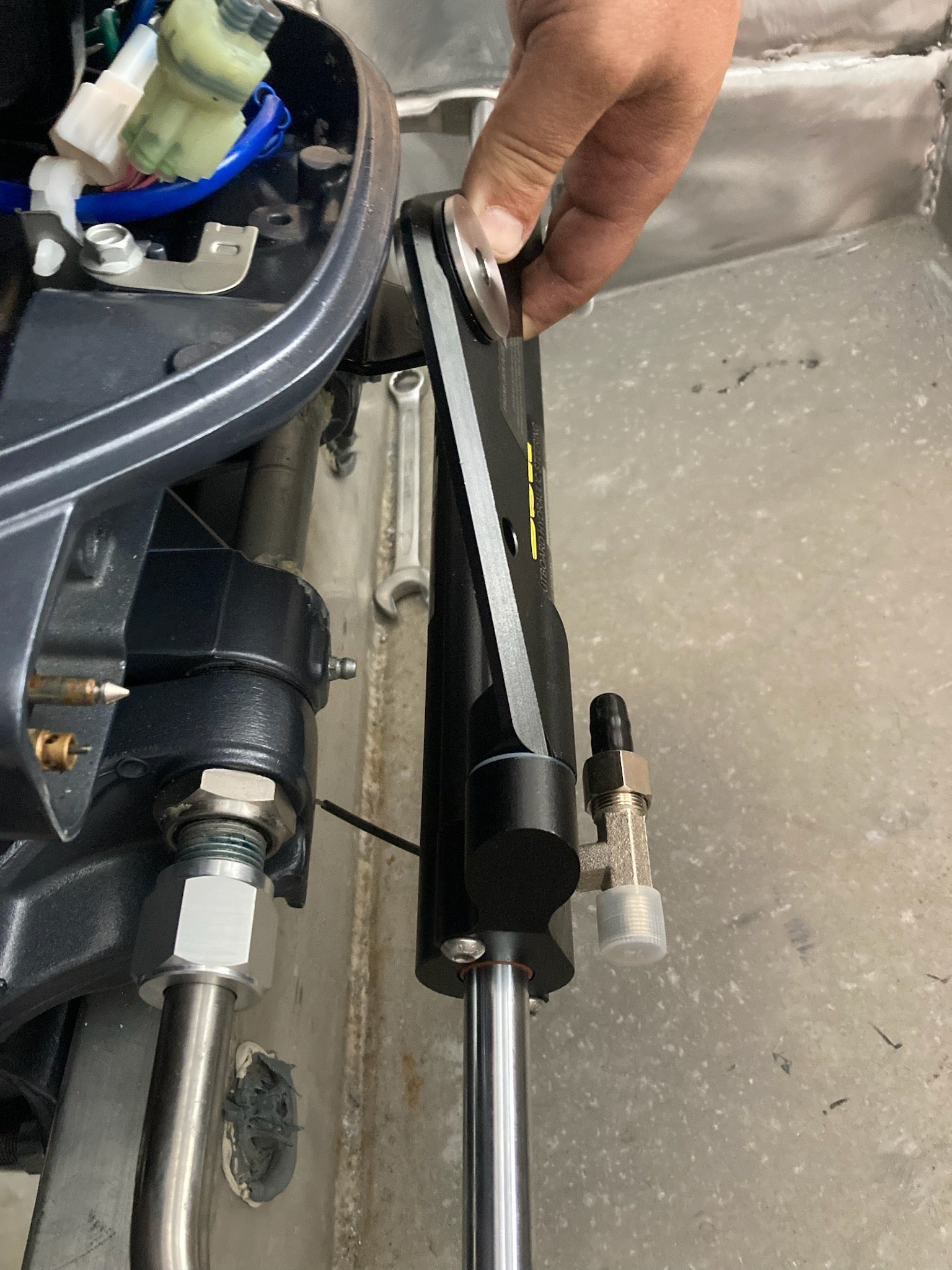 Outboard Hydraulic Steering up to 150HP - Boat Steering Australia
